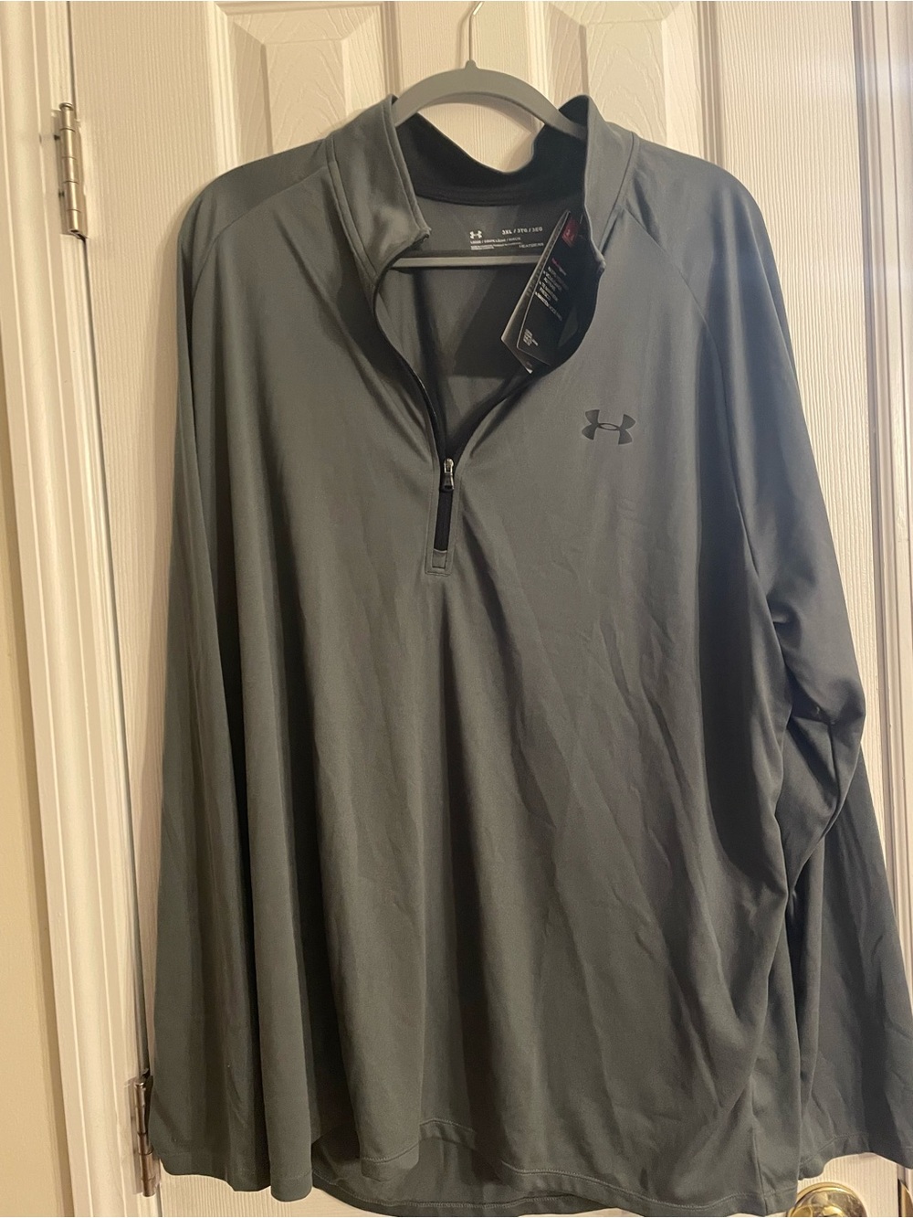 Under Armour Men's Charcoal Gray Quarter-Zip Performance Pullover